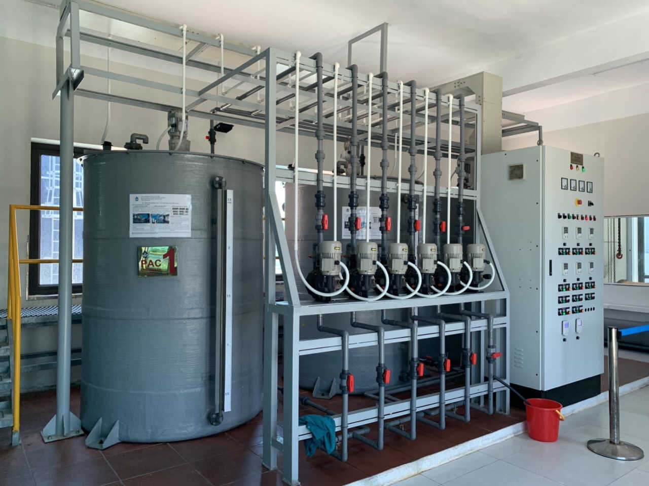  Hệ thống xử lý nước DI trong sản xuất chất bán dẫn